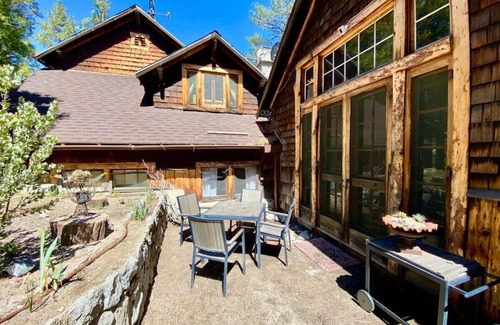 Idyllwild Cabin | The Lodge at 11 Chimneys