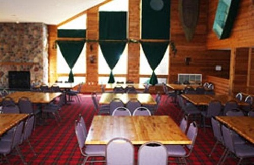 Siren Hotel | The Lodge at Crooked Lake