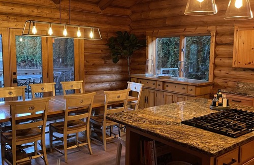Boring Cabin | The Lodge at Dolan Creek Farm with private hot tub.