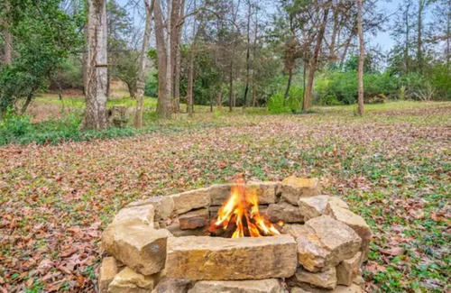 Lindale Cabin | The Lodge at Hidden Creek
