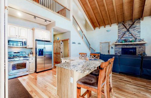 Valley of the Sun House | The Lodge at Prunes Place