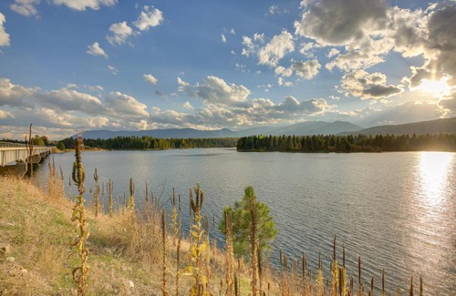 Trout Creek House | The Lodge in Trout Creek Less Than 1 Mile to Reservoir!