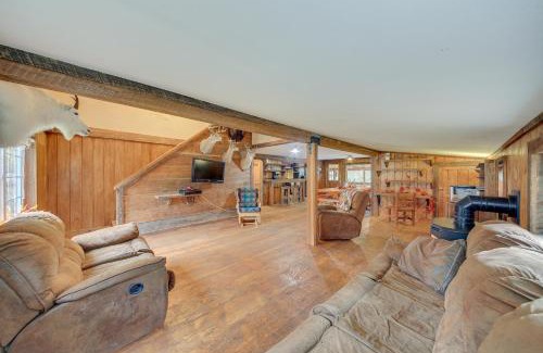 Trout Creek House | The Lodge in Trout Creek Less Than 1 Mile to Reservoir!