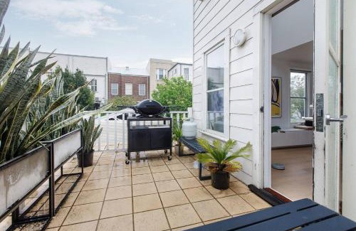 Kensington Apartment | 'The Loft' A Chic City-fringe Balcony Hideaway