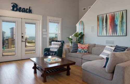 Crystal Beach House | The Lone Palm Resort