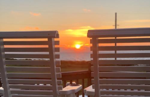 Crystal Beach House | The Lone Palm Resort
