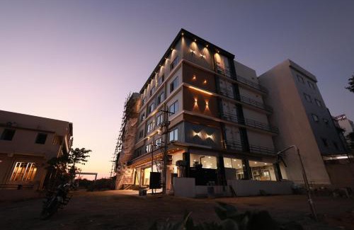 Srikalahasti Hotel | The Lotus Park