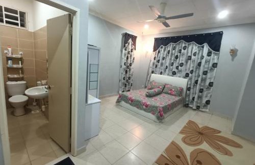 Kampung Serukam House | The Louvre Moslim Homestay Sungai Petani