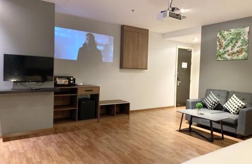 Taman Bukit Pantai Apartment | The Luxmi - Bangsar Trade Centre