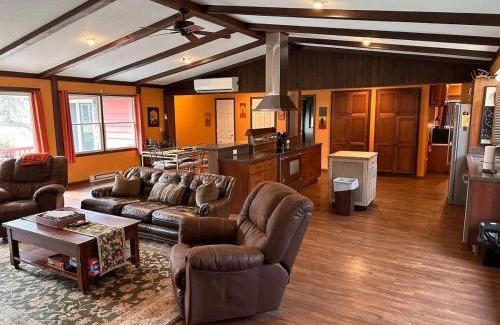 Austinburg House | The Main House at Rustic River