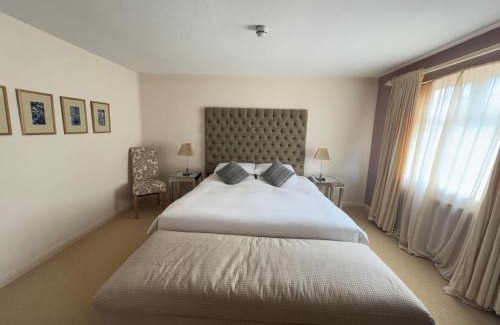 Lyddington Hotel | The Marquess of Exeter