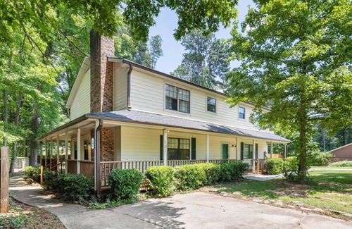 Matthews House | The Matthews Stay | Newly Renovated Family Home