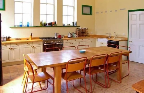 Whiteparish Cottage | THE METHODIST CHAPEL, pet friendly, with a garden in Whiteparish
