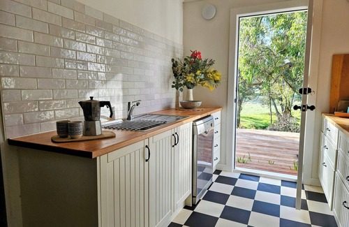 Newstead House | The Mia Mia Newstead - Pet Friendly Country Retreat close to town