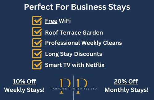 Salford Apartment | The Middlewood Plaza Suite - By Parydise Properties - Business or Leisure stays, Central Location, Sleeps 4, Salford