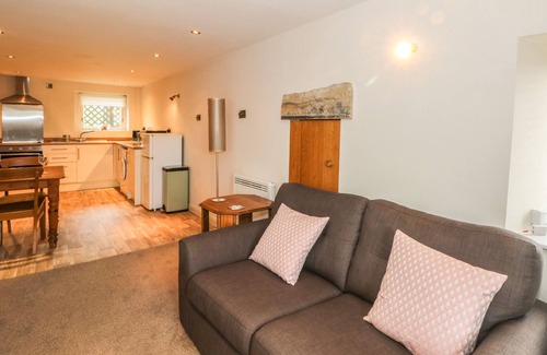 Oakworth Cottage | THE MISTAL, family friendly in Oakworth