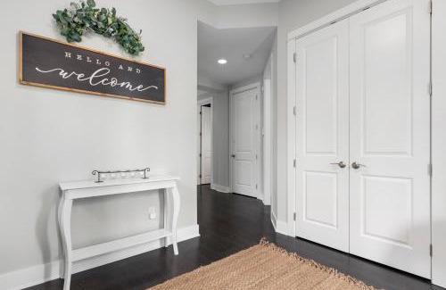 Middleville House | The Mitten Lake Escape