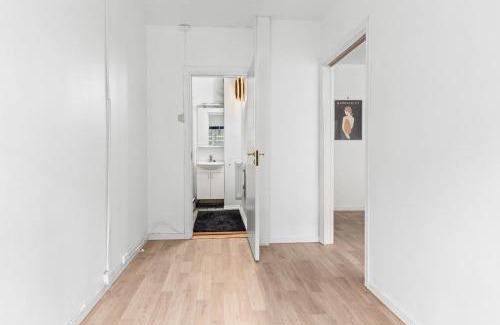 Moss Apartment | The Modern Apartment at Moss Central