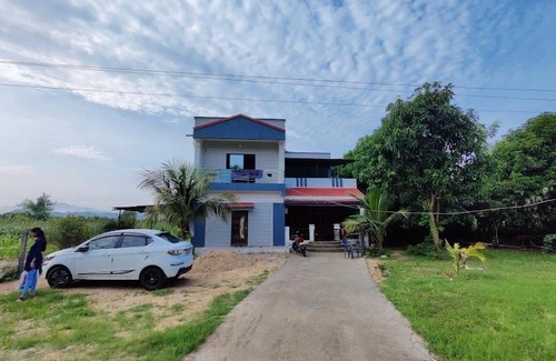 Rajpipla House | The Moon Stay