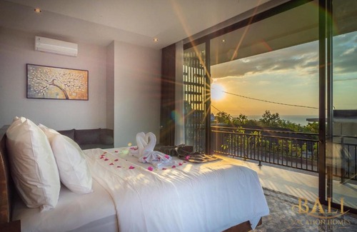 Lovina House | THE most luxury 5BR villa in Lovina! Stunning Outlook!