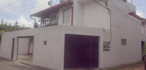 Wattala Ski Chalet | The Motel Express - Colombo Border