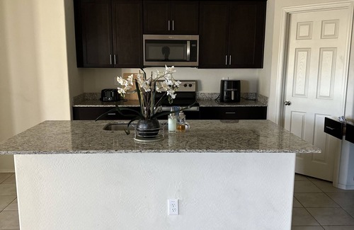Tolleson House | The Mountain View Home