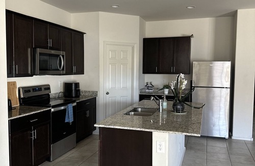 Tolleson House | The Mountain View Home
