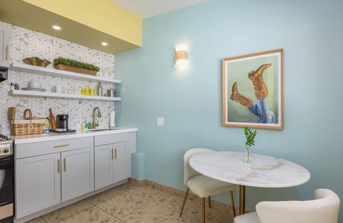 Warm Sands Hotel | The Muse Hotel | Palm Springs | Kitchen, Private Yard, Pool & Hot Tub | Suite 7!