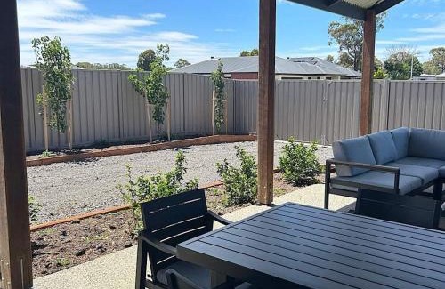 Nagambie House | The Nagambie Stay