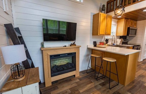Dover House | The Nesting Nook (In The Pines at KY Lake)