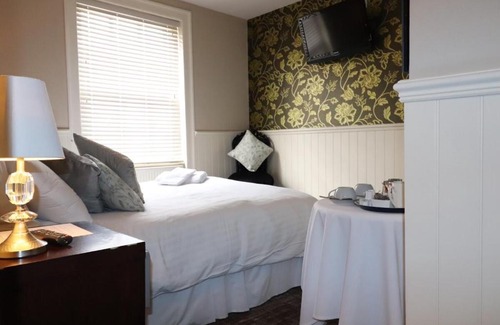 Abridge Hotel | The New Boar