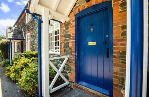 Loughborough House | The Nook with Hot Tub