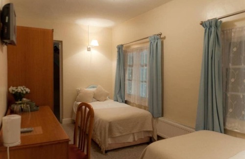 Upton Snodsbury Hotel | The Oak