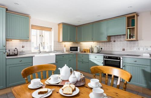 Kingham House | The Old Bakery Sleeps 4