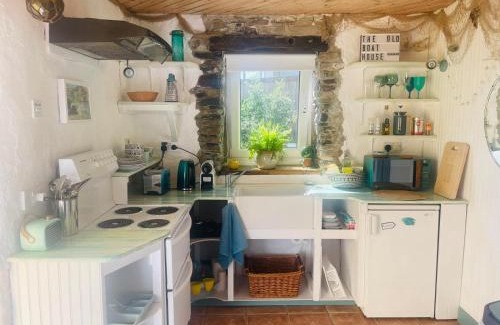 Bunbeg Apartment | The Old Boathouse at Bunbeg Harbour