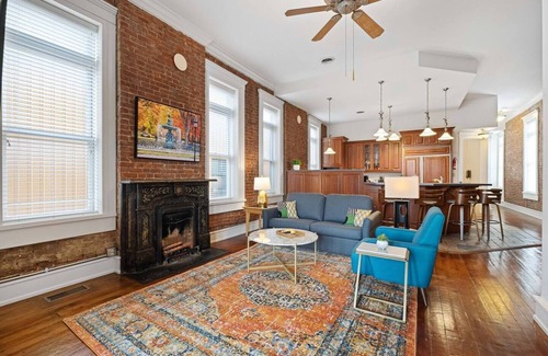 East Market District Condo | The Old Fashioned~Luxury 1BR~Stay Nulu Marketplace