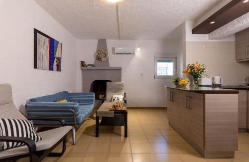 Koutsounari Apartment | The old Phone Center house