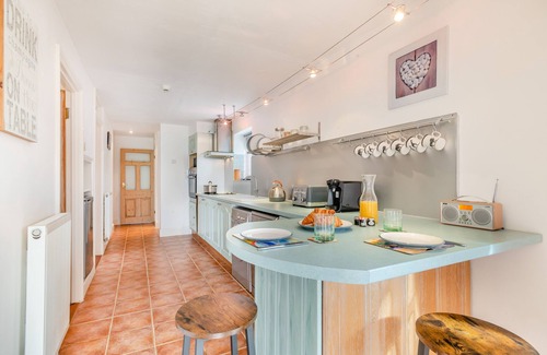 Beccles House | The Old Pottery Cottage