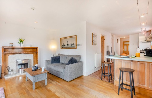Beccles House | The Old Pottery Cottage