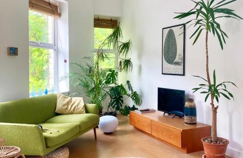 Wadsworth Apartment | The Old Riverside School House
