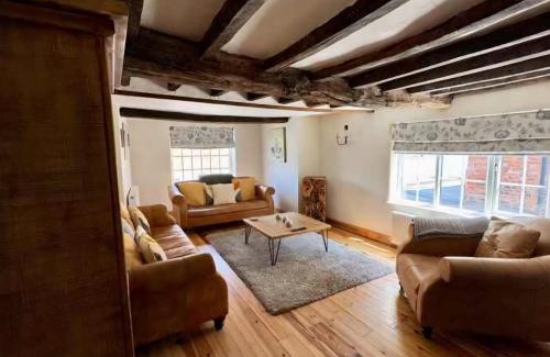 Ollerton House | The Old Ropery at Mill Cottage - Sherwood Forest