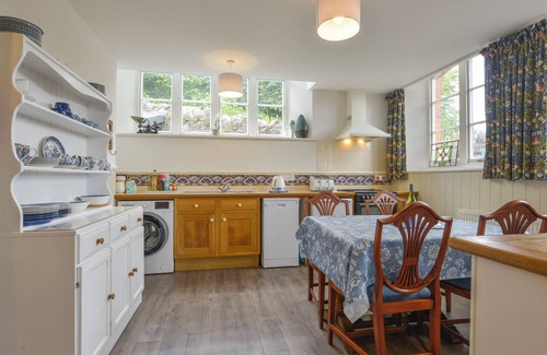 Lustleigh Cottage | THE OLD SCHOOL HOUSE, pet friendly, with a garden in Lustleigh