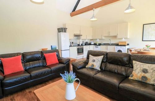 Blandford Forum Cottage | THE OLD STABLES, pet friendly in Winterborne Stickland