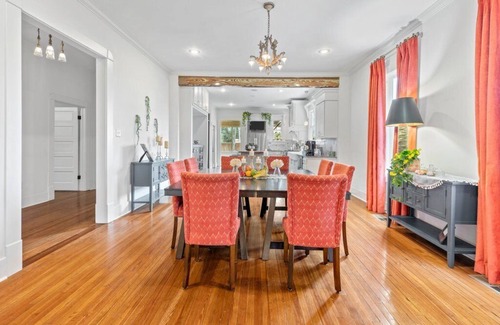 Lake Charles House | The Onyx Bungalow