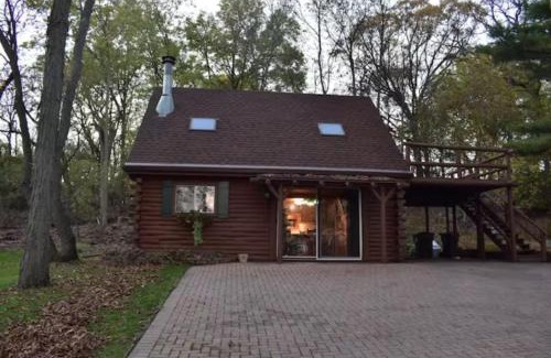 Lake Koshkonong House | The Overlook at Lake Koshkonong - Lake Home Log Cabin