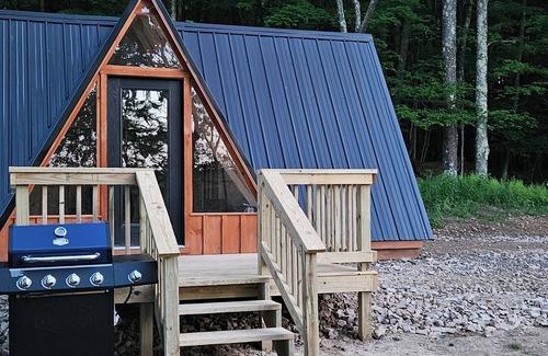 Mount Storm Cabin | The Overlook Cabin at The Oasis