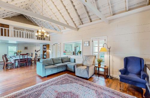 Landrum House | The Overlook Farm
