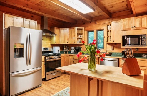 Front Royal Cabin | The Overlook- Shenandoah National Park