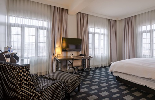 Downtown Hotel | The Padre Hotel