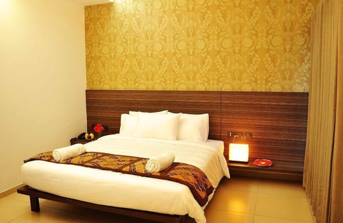 Kukatpally Housing Board Colony Hotel | The Palazzo